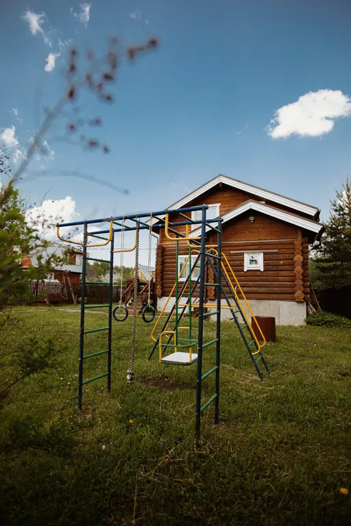 Коттедж с сауной рядом с озером