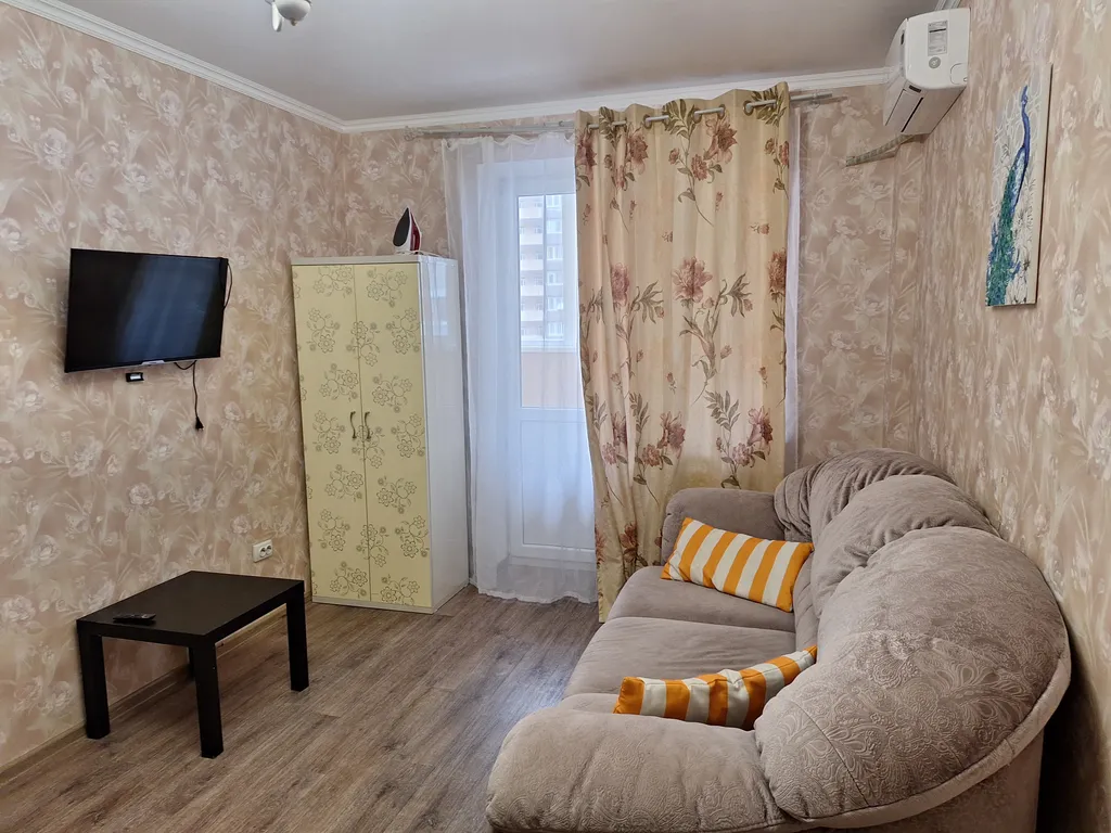 Квартира Квартира в развитом районе — Краснодар