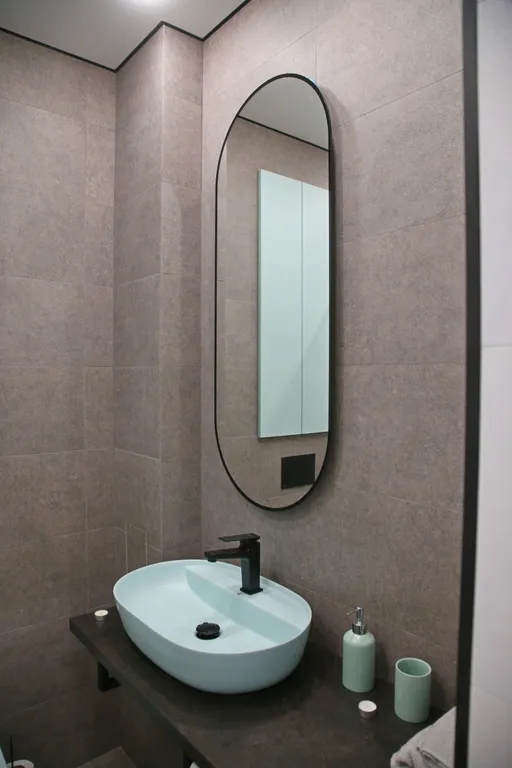 Квартира Апартаменты "Малевич" - мята лаванда и горький шоколад в интерьере — Калининград