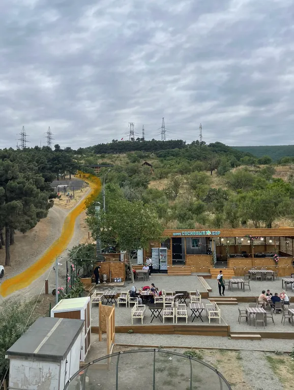 Уютный домик видом на город Дербент 5000 лет и на крепость Нарын-кала