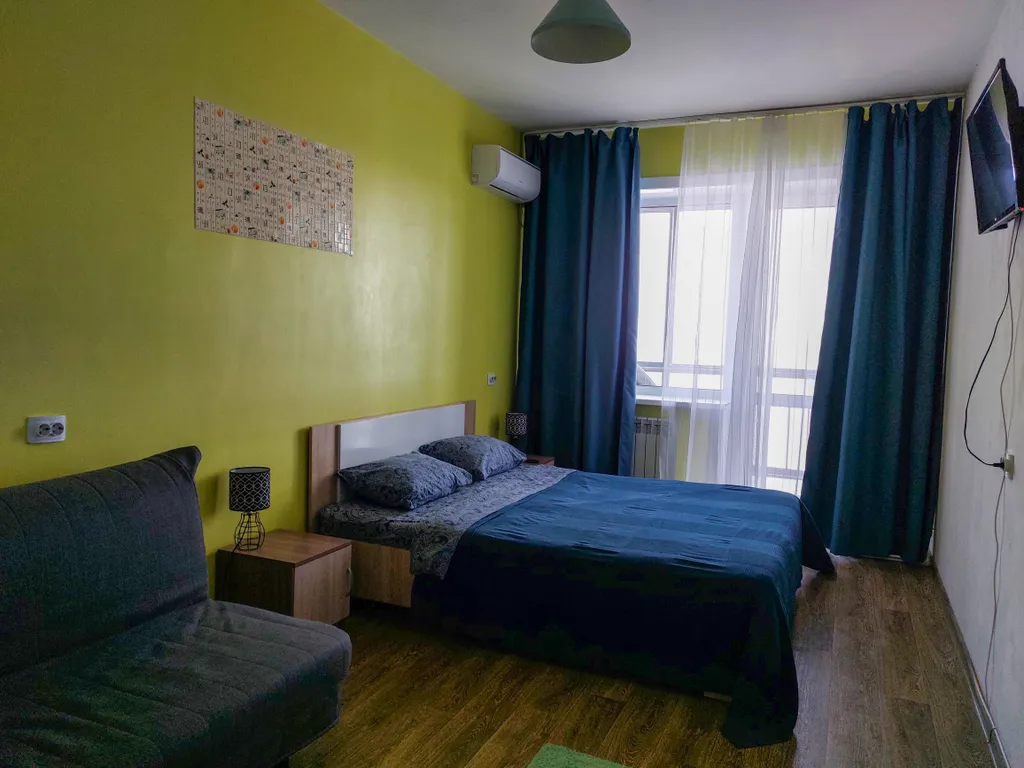 Солнечная квартира рядом с Краевой больницей