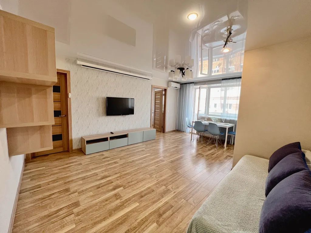 Центр - апартаменты около Набережной