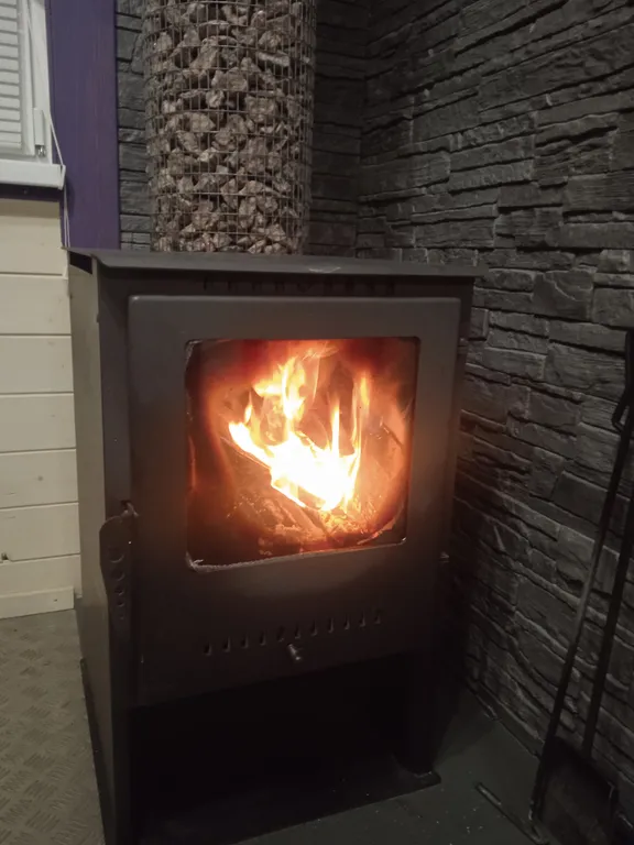 Уютный новый дом рядом с озером и рекой, баня бесплатно