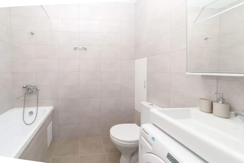 Современная студия в ЖК Аквамарин