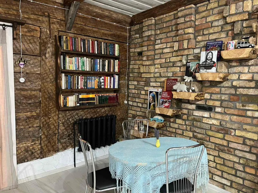 Часть дома с отдельным входом в центре города