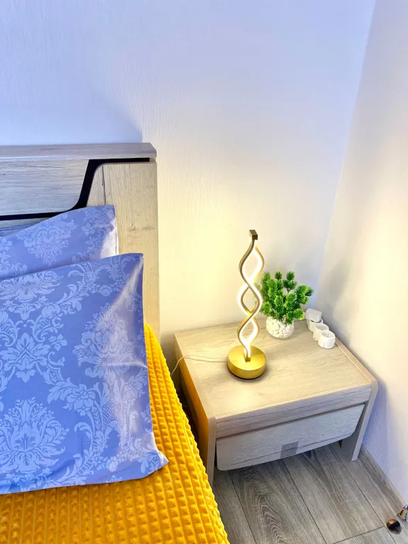 1К около моря и Кипарисового озера