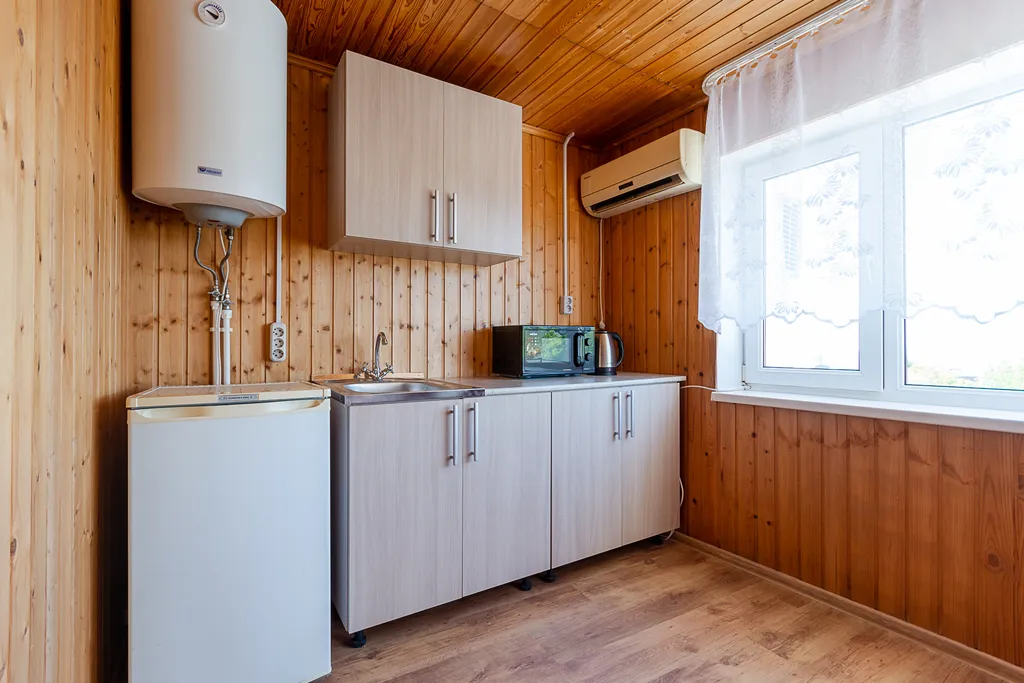 5 местный двухкомнатный номер с кухонной зоной, парковка в подарок