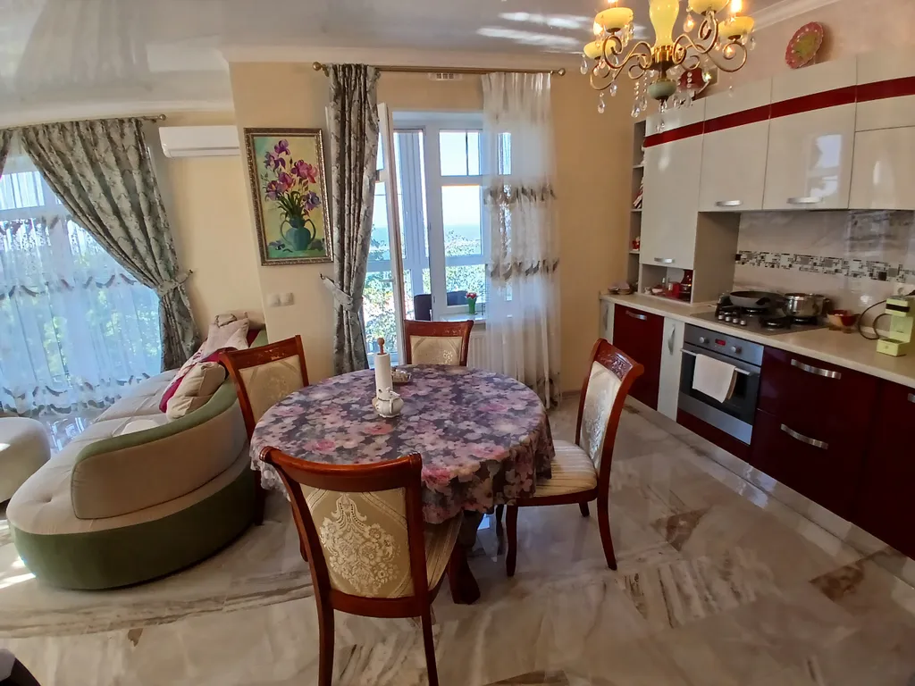 Шикарная квартира у моря на первой линии