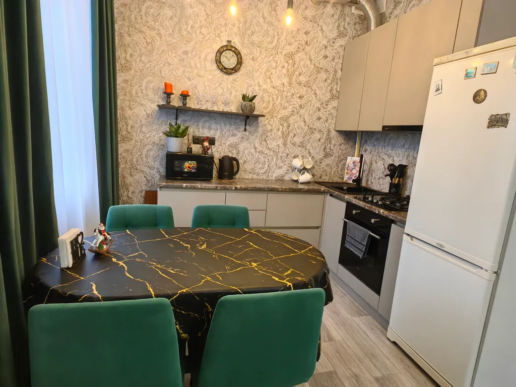 Квартира с новым ремонтом в центре города