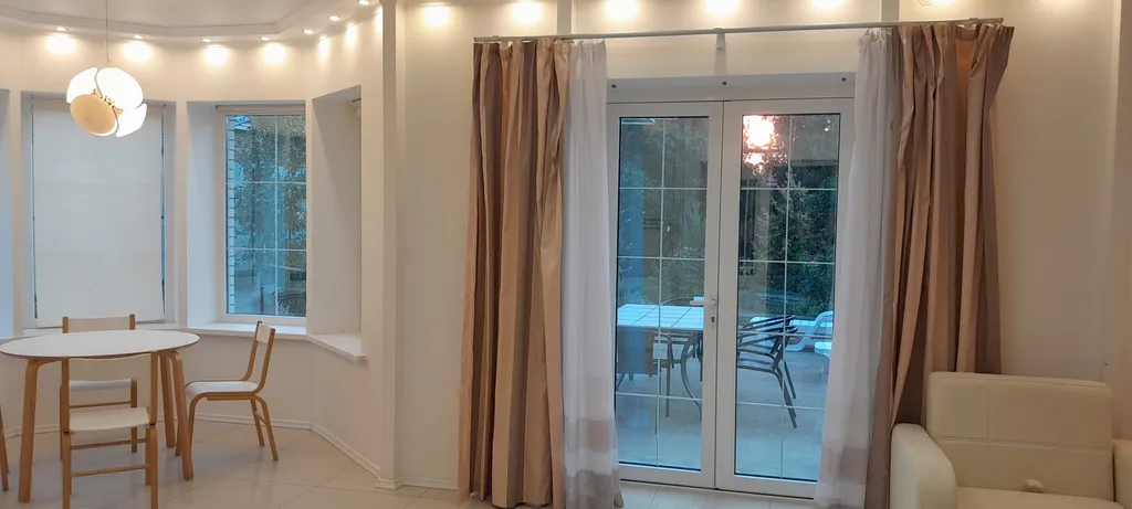 Коттедж White house