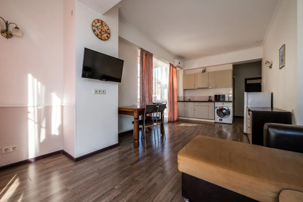 Апартаменты на 3 этаже, двойной балкон