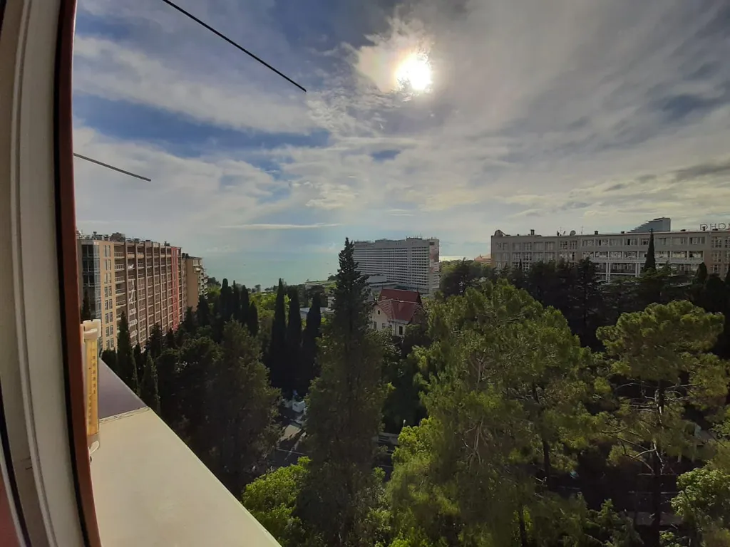 Панорамные окна с видом на море