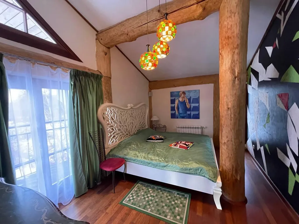 Большой дом у реки с баней в 2 часах от СПб