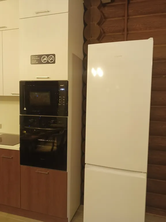 Уютный домик возле озера