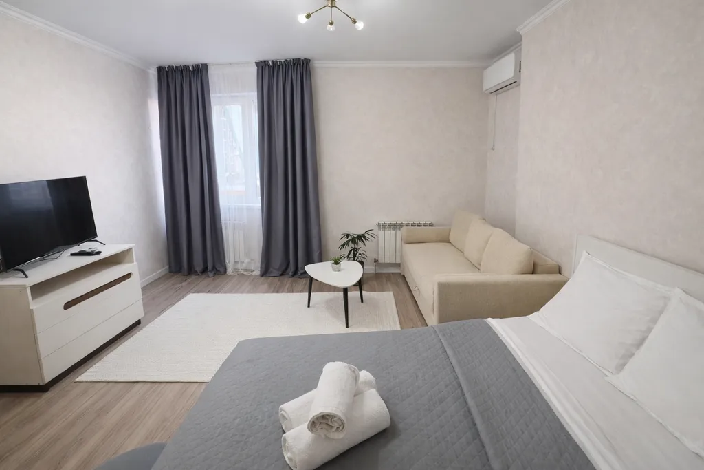 2х-комнатная квартира в жк Лазурный квартал, центр, 2 кровати, диван, кондиционер