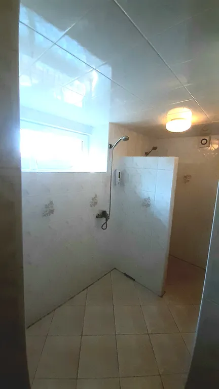 Прибрежный уголок для отдыха на природе