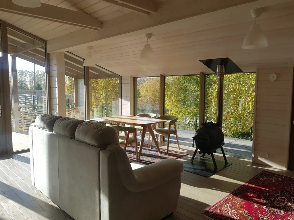 Коттедж Очень уютный, тёплый и красивый дом с витражным остеклением — Введенская Слобода