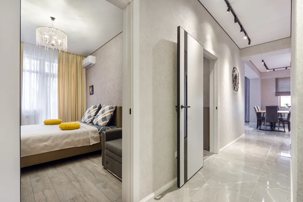 Шикарная квартира около цветника