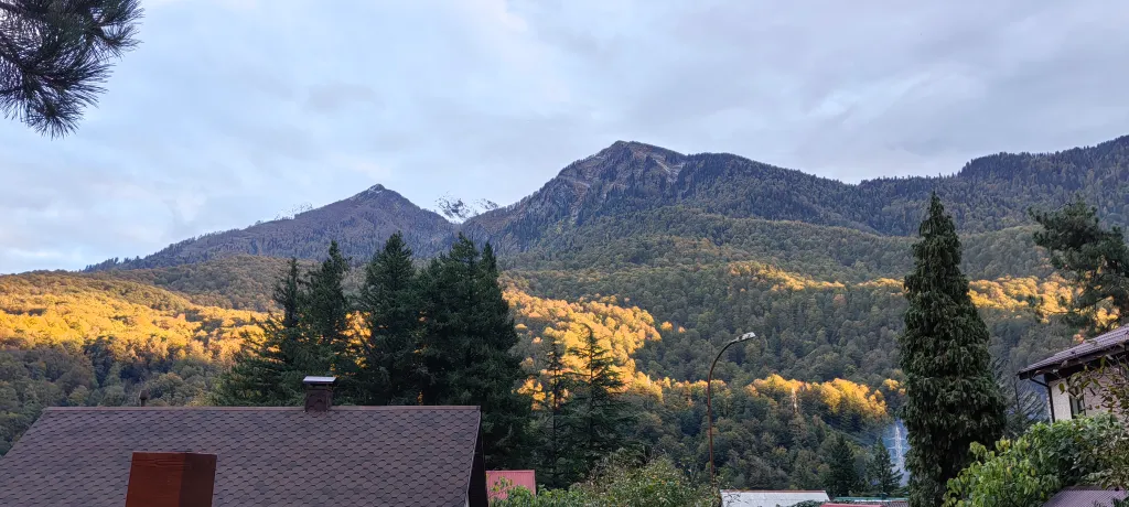 Апартамент с видом на горы