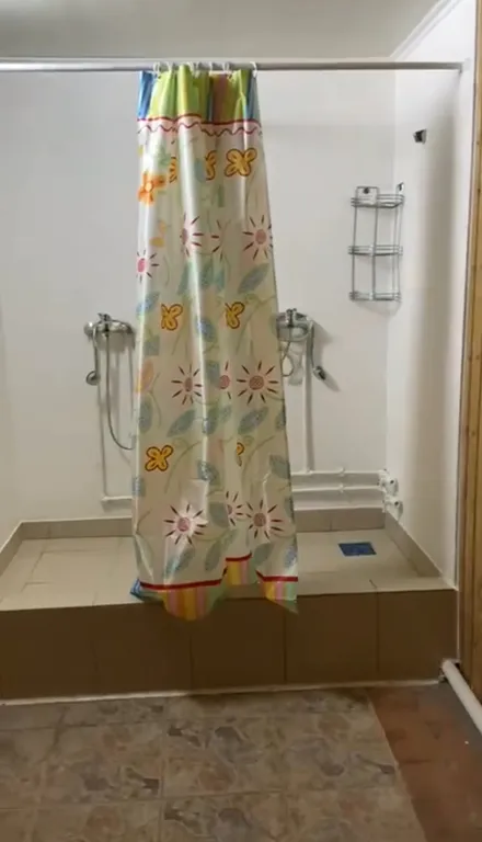 6-комнатный Дом