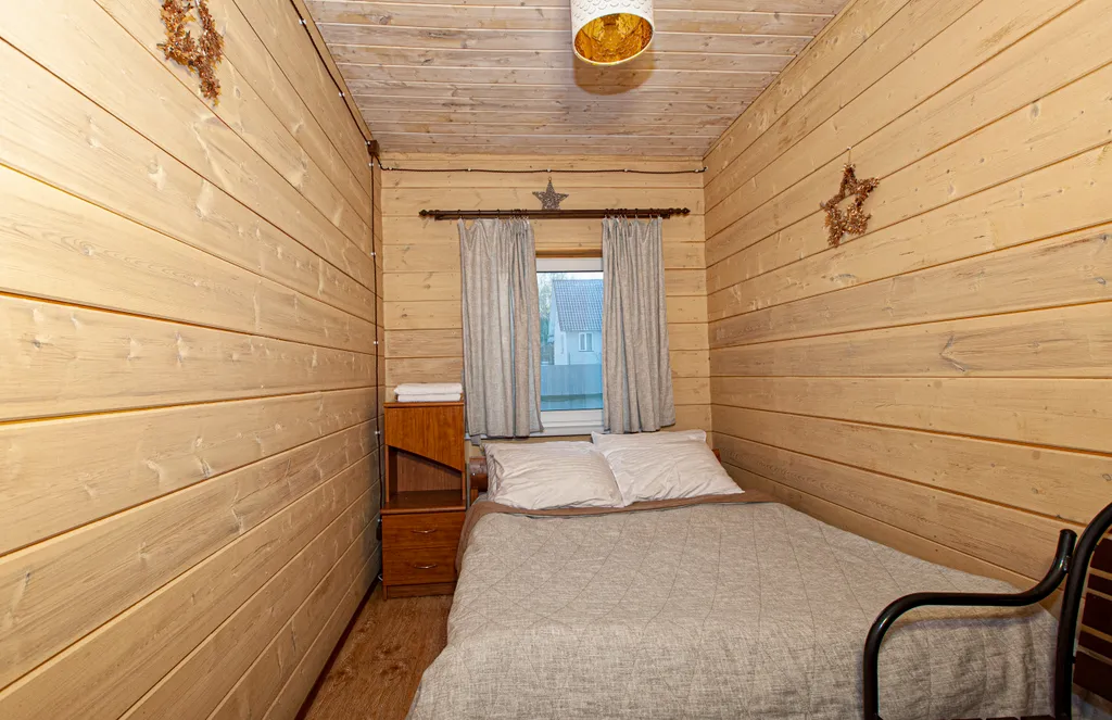 Коттедж Большой дом с террасой, баней на дровах и чаном в лесу на берегу реки — Старово