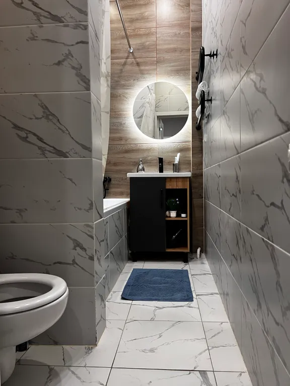 Пpостоpнaя квapтира класcа Luxе в центре Зeлeногpадa