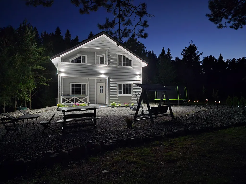 Двухэтажный дом с жаркой сауной у Ладожского озера