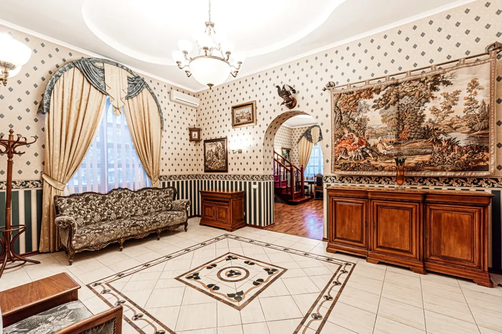 6-комнатный Дом