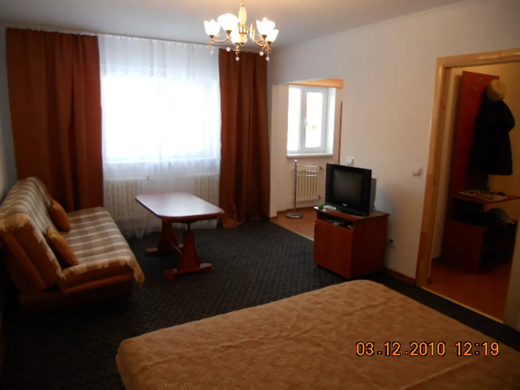 Квартира в домике с окнами в сад с отдельным входом и парковкой