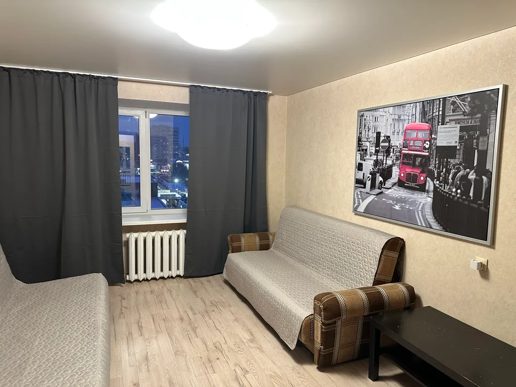 Двухкомнатная квартира рядом с Быстрицей