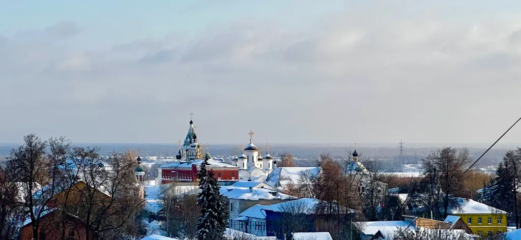 Двухкомнатная квартира с видом на монастыри