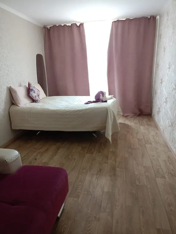 Вместительная однокомнатная квартира на 6 гостей — аренда посуточно в Стройкерамика