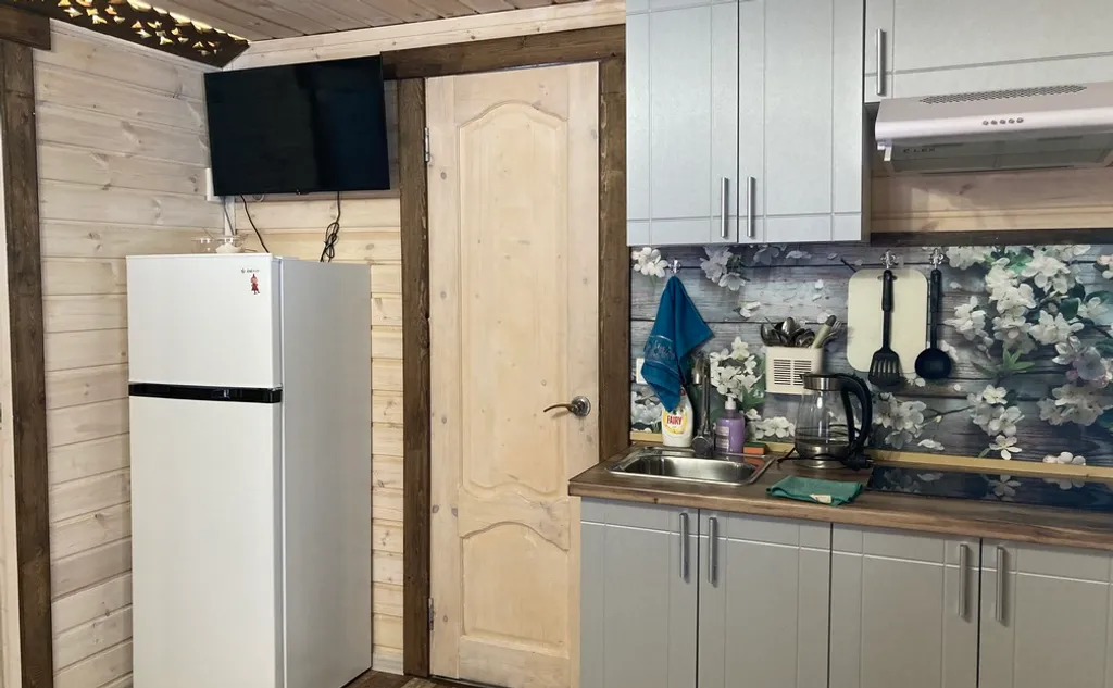 Коттедж Уютный домик в лесу №5 с двумя спальнями — Кутузовское