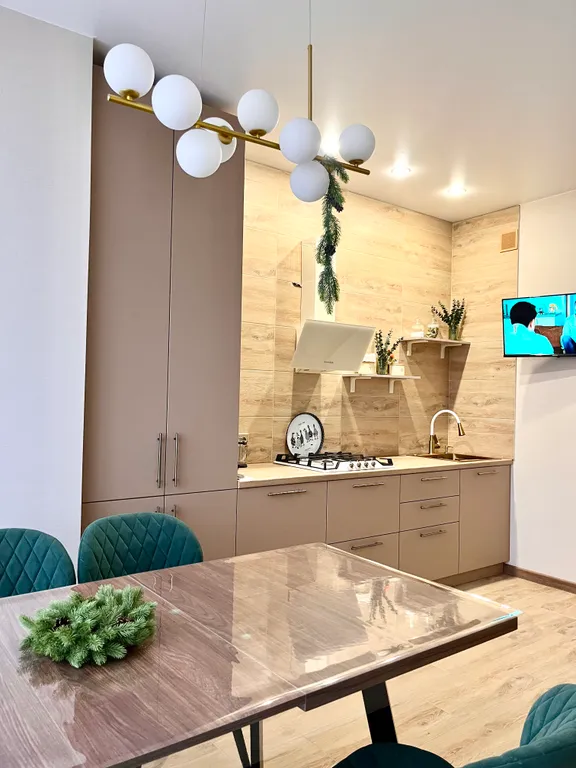 Двухкомнатные апартаменты в центре города с панорамным видом