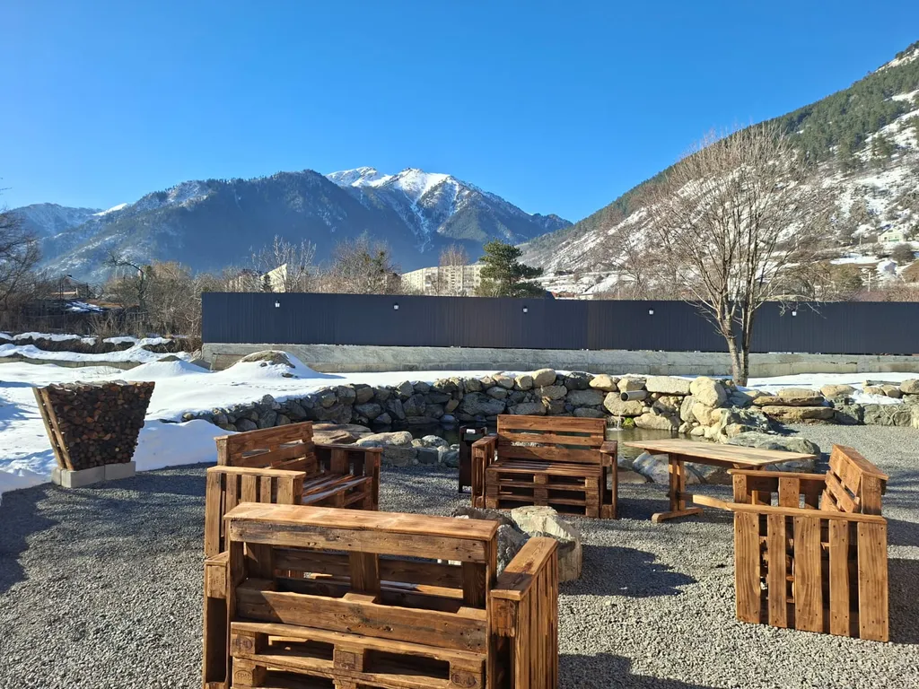 Новый гостевой дом для отдыха в горах