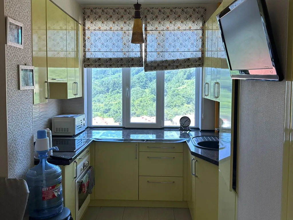 Двухкомнатная квартира с видом на море