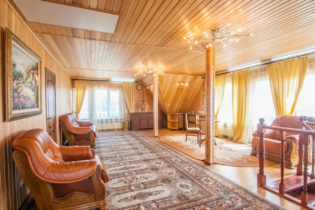 Усадьба с террасой у озера