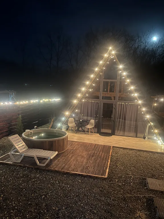 А-фрейм с бассейном