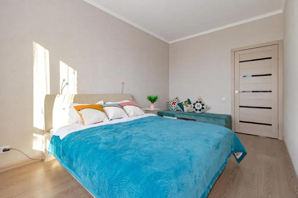 Уютная евро-трехкомнатная квартира в сердце столицы с видом на город