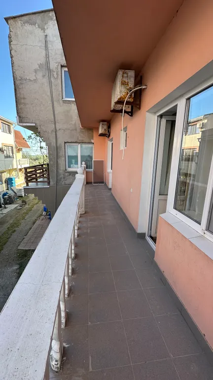 Дом на берегу залива