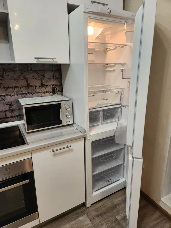 Уютная квартира в центре на берегу Иртыша