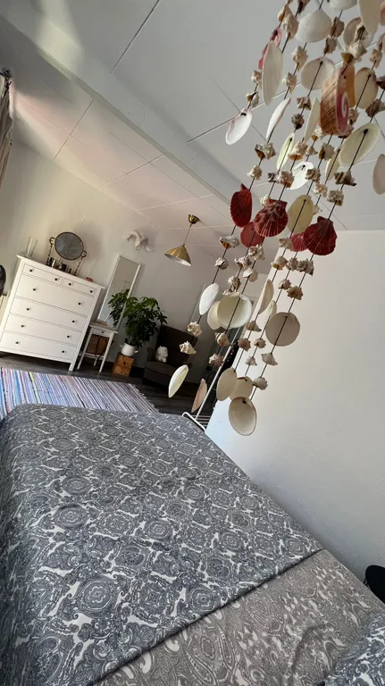 Комната в просторной квартире рядом с парком Монтжуик