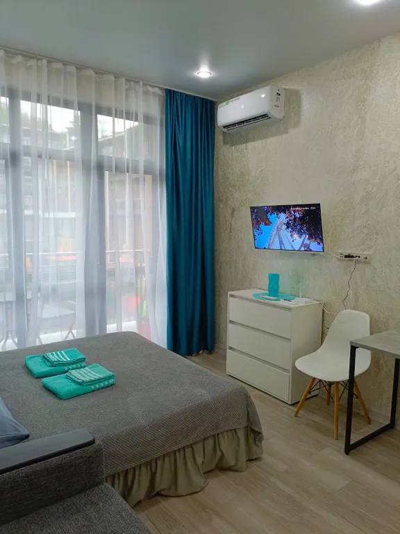 Стильная стyдия с бассейном в ЖК Бизнес класса