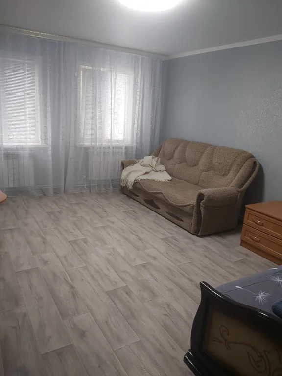 2-комнатная Квартира — аренда посуточно в Павловск