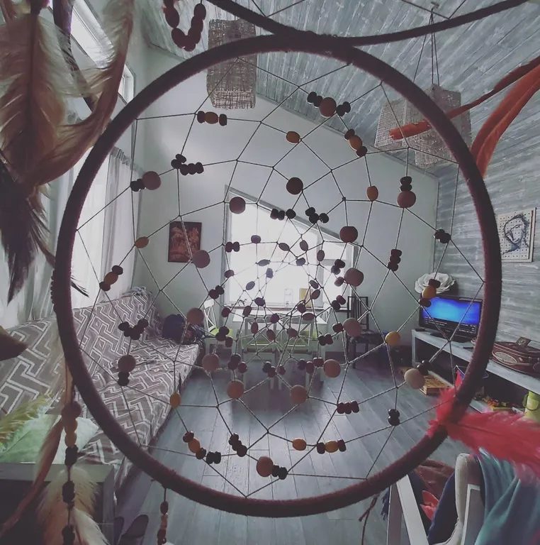 Уютный дом на берегу реки Кола