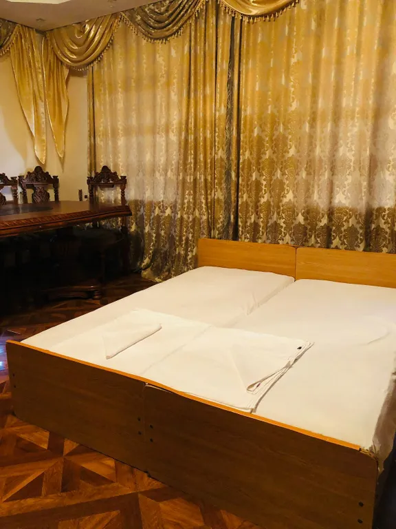 Просторный дом в городе рядом с ЖД вокзал