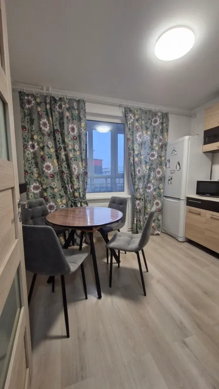 Красивая квартира в центре Новогорелово