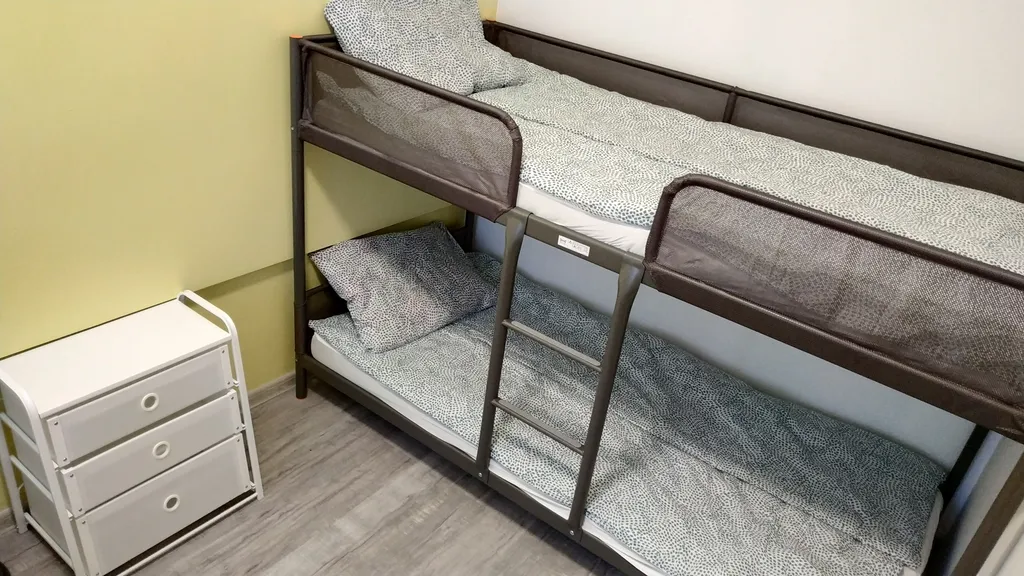 Семейная уютная студия на 6х гостей вблизи метро