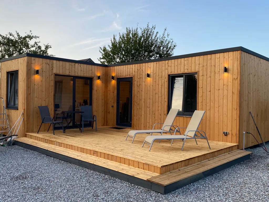 Коттедж Дом у озера — аренда посуточно в Янтарный