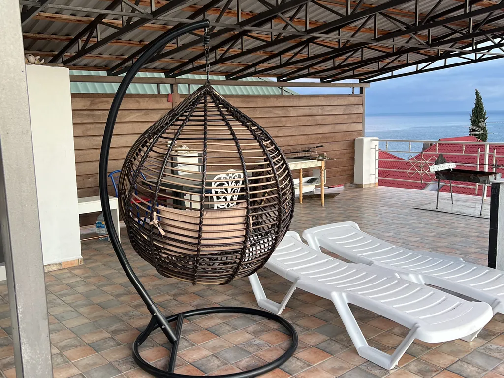 Новый дизайнерский европейский дом недалеко от моря, у Ялта интурист